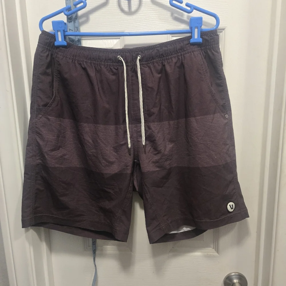 Vuori Men's Purple Shorts Size XL